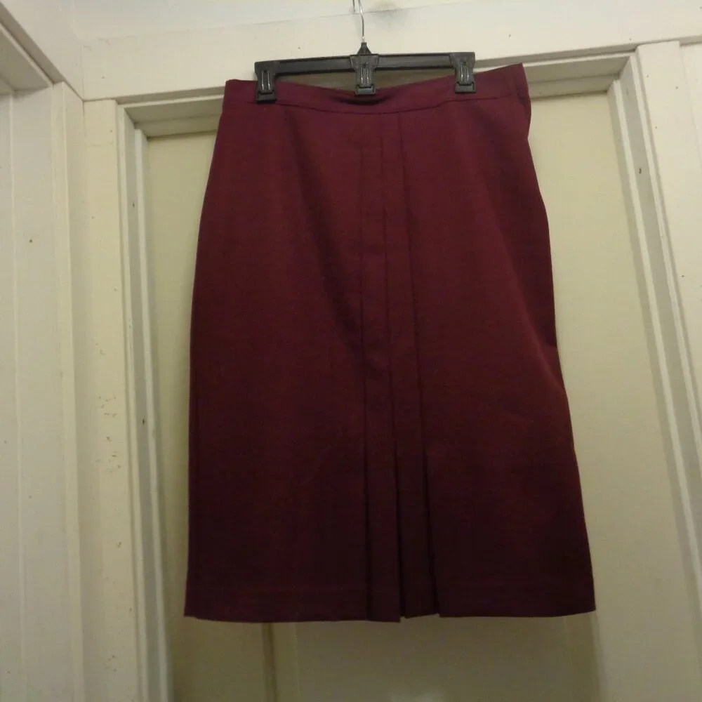 BURGANDY KNIT SEMI PLEATS BOTTOM OFFICE SIREN SKIRT 16